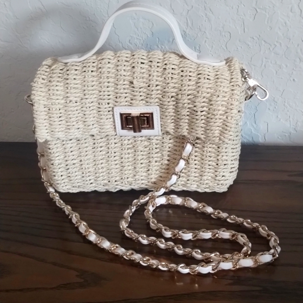 F21 Woven Shoulder Bag Purse